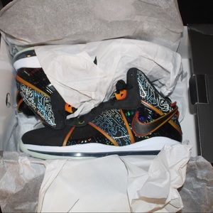 Lebron very limited looney tune